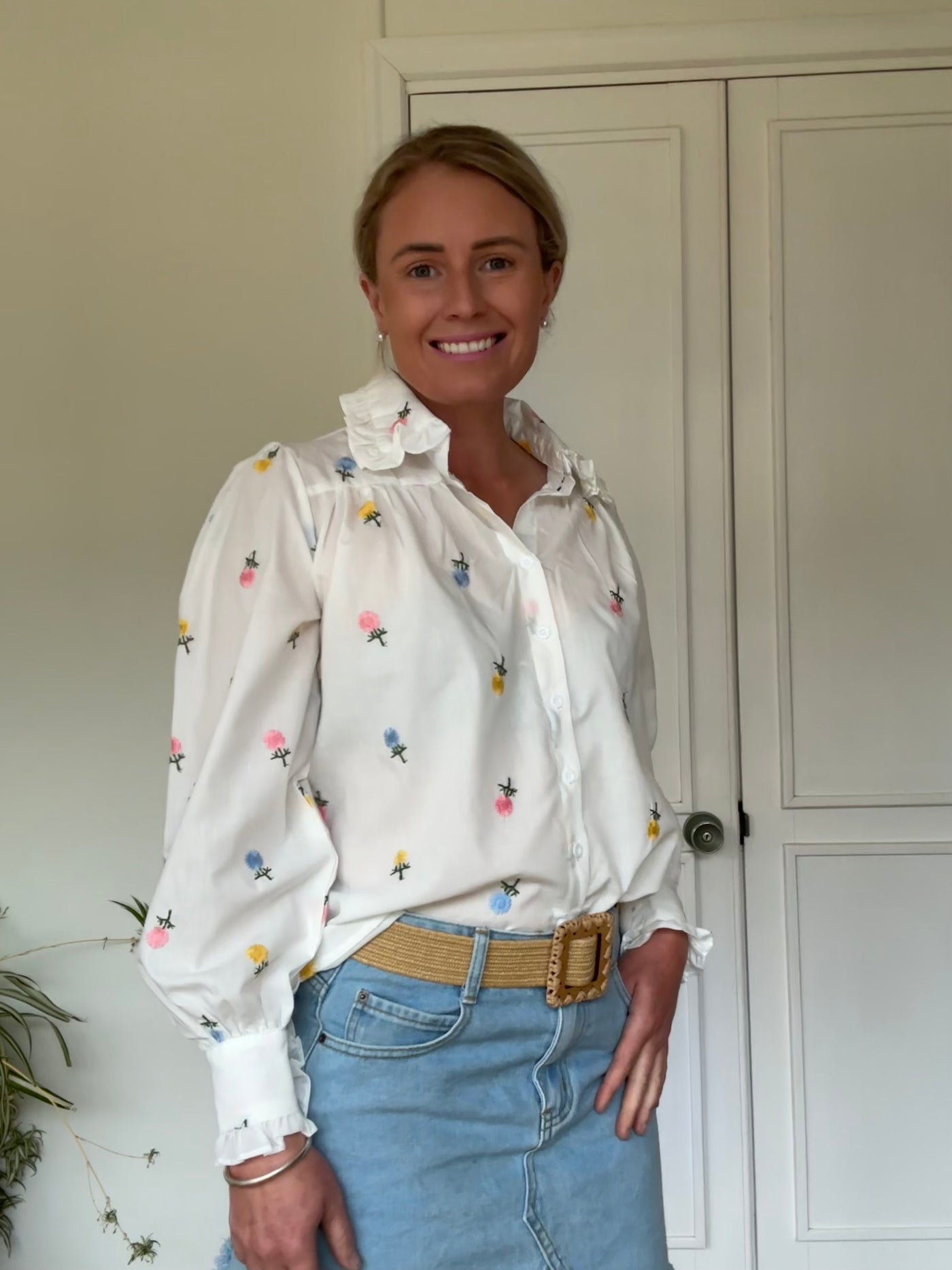 Frankie Shirt - Flower Embroidery