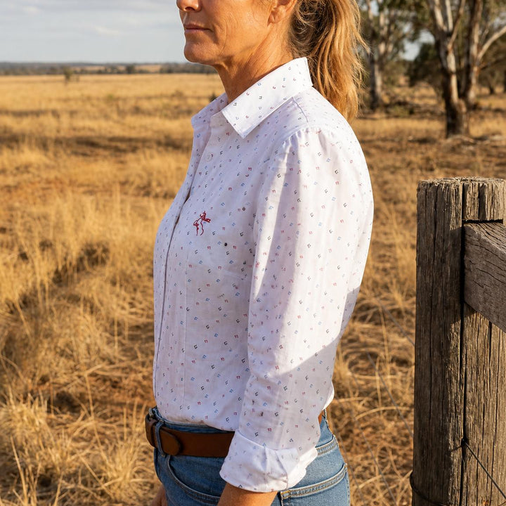 Maggie -White Horse
