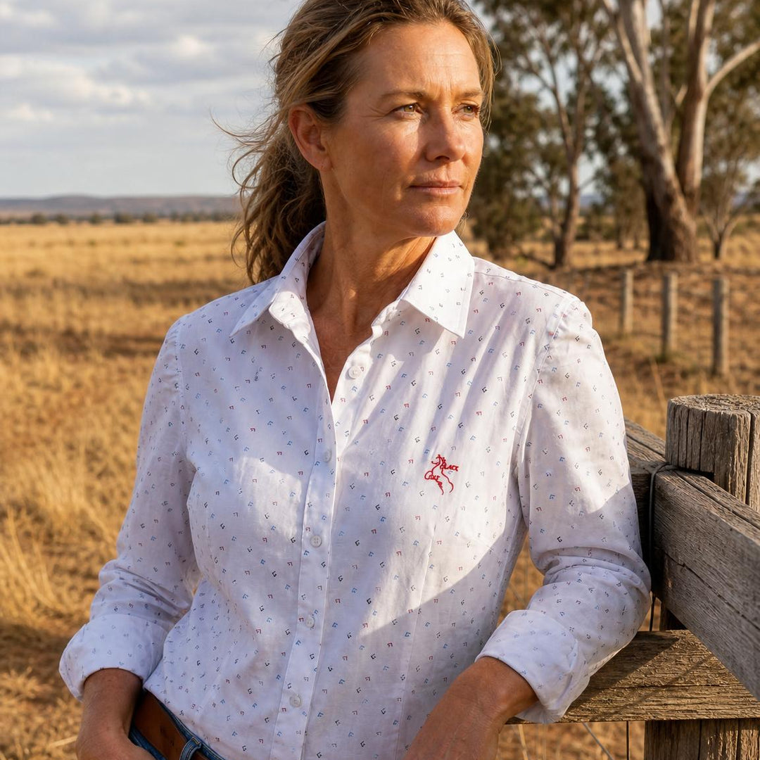 Maggie -White Horse